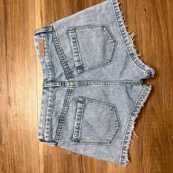 BLANKNYC "The Barrow" High-Rise Western Buckle Denim Shorts Size 26 - Picture 6 of 6